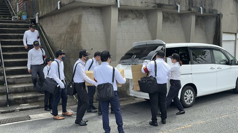 屋根瓦を壊し修繕費用だまし取った疑い　“悪質リフォーム”男3人を逮捕　「瓦がずれている」などとウソ　数千万円売り上げか　福岡｜FNNプライムオンライン