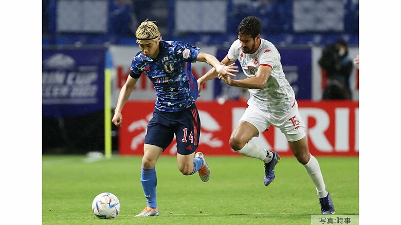 ドリブルを強みとする伊東