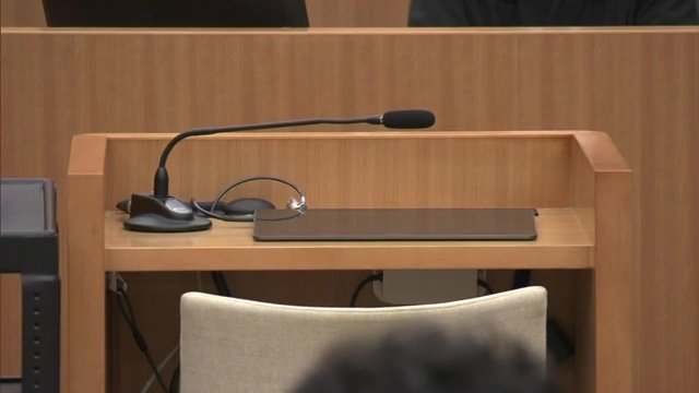 禁錮3年　執行猶予5年　一点を見つめながら判決を聞いていた被告