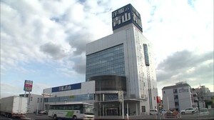 「洋服の青山」400店舗で売り場縮小 焼肉店、ジムなどを併設へ