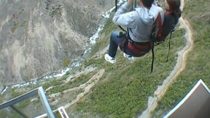 もう子供たちが楽しむ遊具ではない！？想像よりも“ナナメ上”に進化を遂げた6つの「トンでもないブランコ」