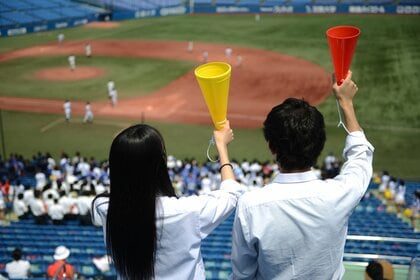 【オミカレ婚活実態調査】スポーツ観戦が縮める恋活・婚活相手との距離。「足が速い子はモテる」説、彼らは今でもモテるのか?についても検証しました。