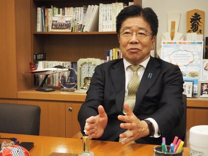 保守層が自民党から離れているのではないかと加藤勝信元官房長官に聞いてみた
