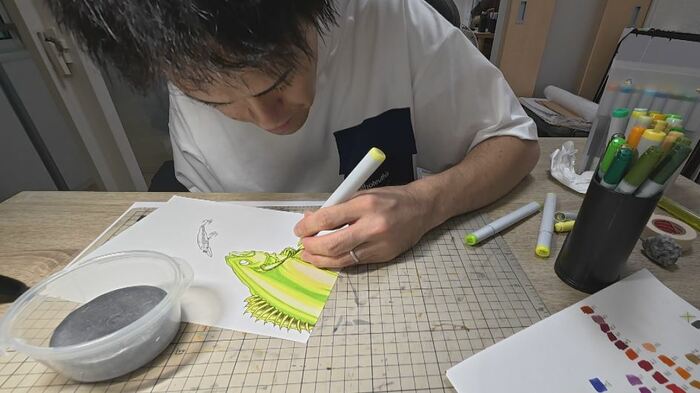ブラックバスを題材にした作品の色付け作業