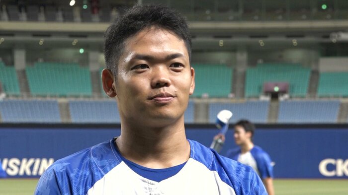 今季初登板の翌日 インタビューに答える根尾