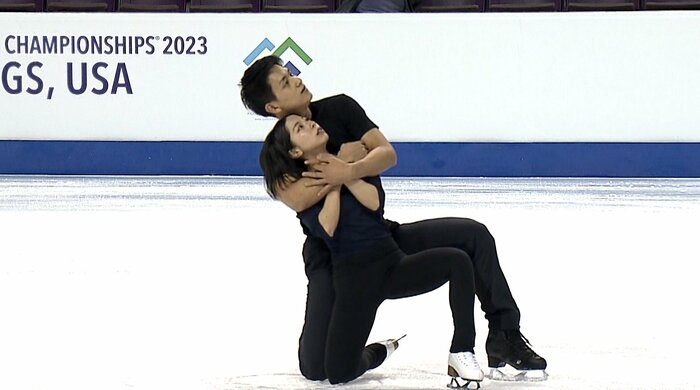 四大陸選手権で公式練習に参加する三浦・木原組