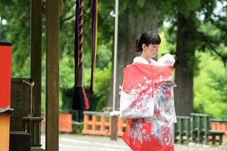 【真夏のお宮参り】記録的猛暑でも9割が満足「やってよかった!」2025年7月お宮参り 先輩パパ・ママのリアルな声【きものレンタリエ独自調査】