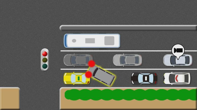 車の間をすり抜けられずに衝突