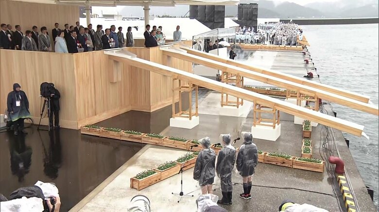 稚魚の放流（三重・南伊勢町）