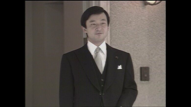 東宮仮御所を出発される皇太子さま