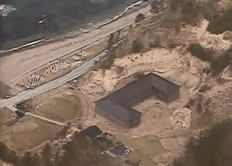 輪島市町野町大川の海辺には異様な建物が…