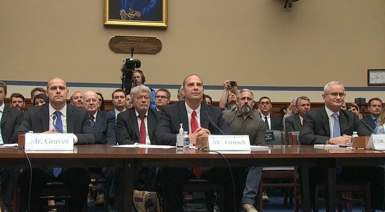 ３人の参考人への質疑は２時間に以上に及んだ