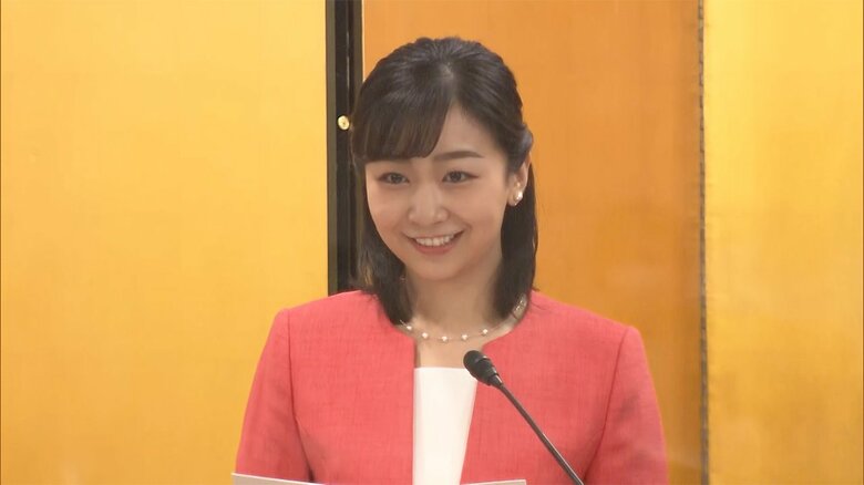 「産経児童出版文化賞」贈賞式に出席された佳子さま（6月3日）