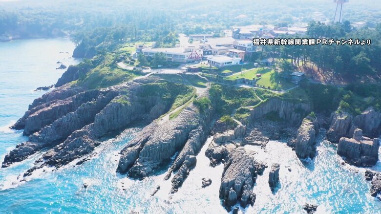 断崖絶壁の東尋坊