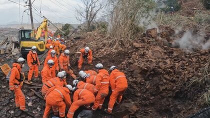 「現場へ向かう道路寸断」 “消防隊”が見た被災地の現状… 消火作業をしながらの捜索は困難極める