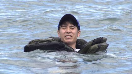 【夏休みの危険…”水難事故”を記者が体験】ライフジャケットがゆるいと「体が浮き上がりません！」防水ケース＋スマホにマリンシューズ_”備えあればトラブルなし”_レジャーを安全に楽しむために〈北海道〉