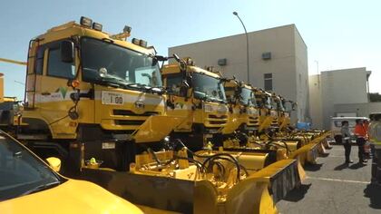 除雪車など雪氷作業出動式　冬の高速道路の事故防止へ　岩手県盛岡市