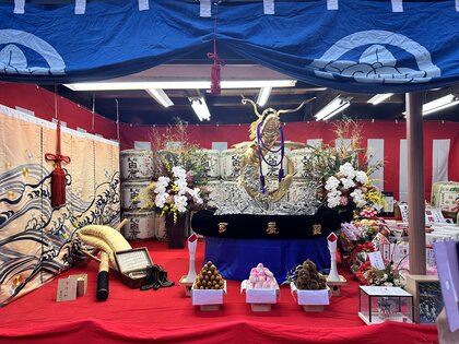 長崎くんち「庭見せ」絢爛豪華！衣装に曳物、傘鉾が一堂に！7つの踊町のお披露目を一挙公開