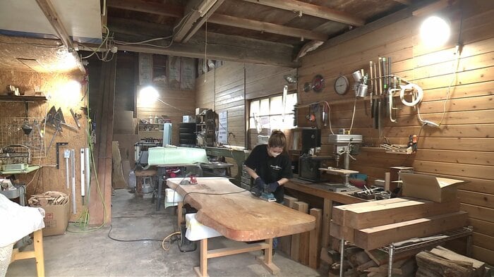 熊地さん夫妻が営む木工工房「Orange County woodworks」(秋田市)