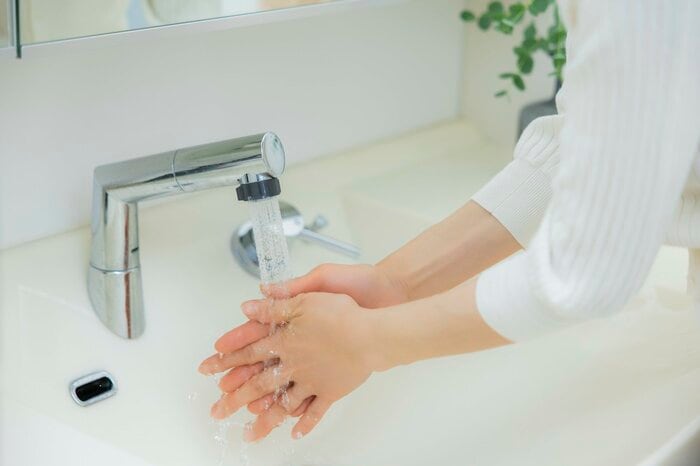 手を洗うことで気持ちが切り替えられることもある（画像：イメージ）