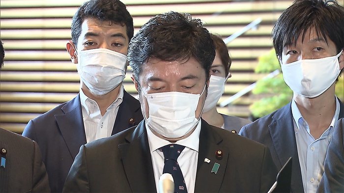 習主席国賓中止決議を提出 自民外交部会などが菅長官に