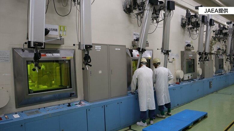 燃料デブリの分析を行う施設（提供：JAEA）