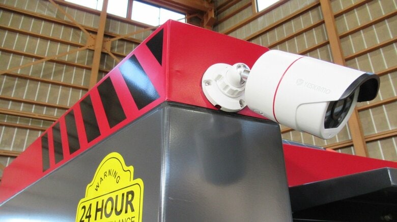 外部を確認できる防犯カメラも搭載