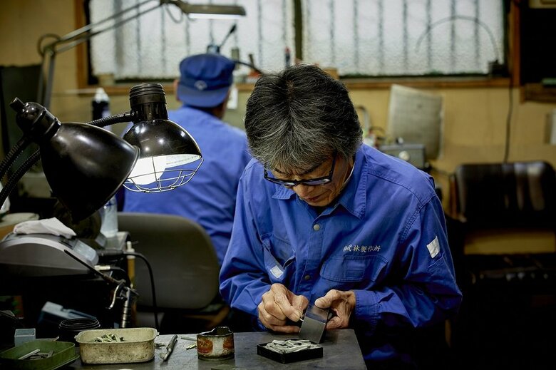 「なにわの名工」受賞歴の誇る大阪工場で作られている