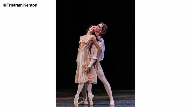 細やかな表情や動きが見えるのは、映画ならではの楽しみだ