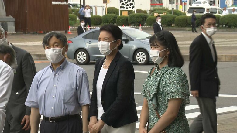 那須塩原駅に到着された天皇ご一家