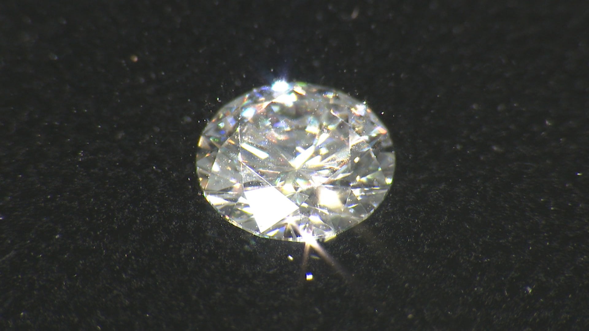 金価格高騰の一方お手頃ジュエリーとして「人工ダイヤ」が人気…天然より純度高く輝きも遜色なし価格 も15分の1程度（FNNプライムオンライン）｜ｄメニューニュース（NTTドコモ）