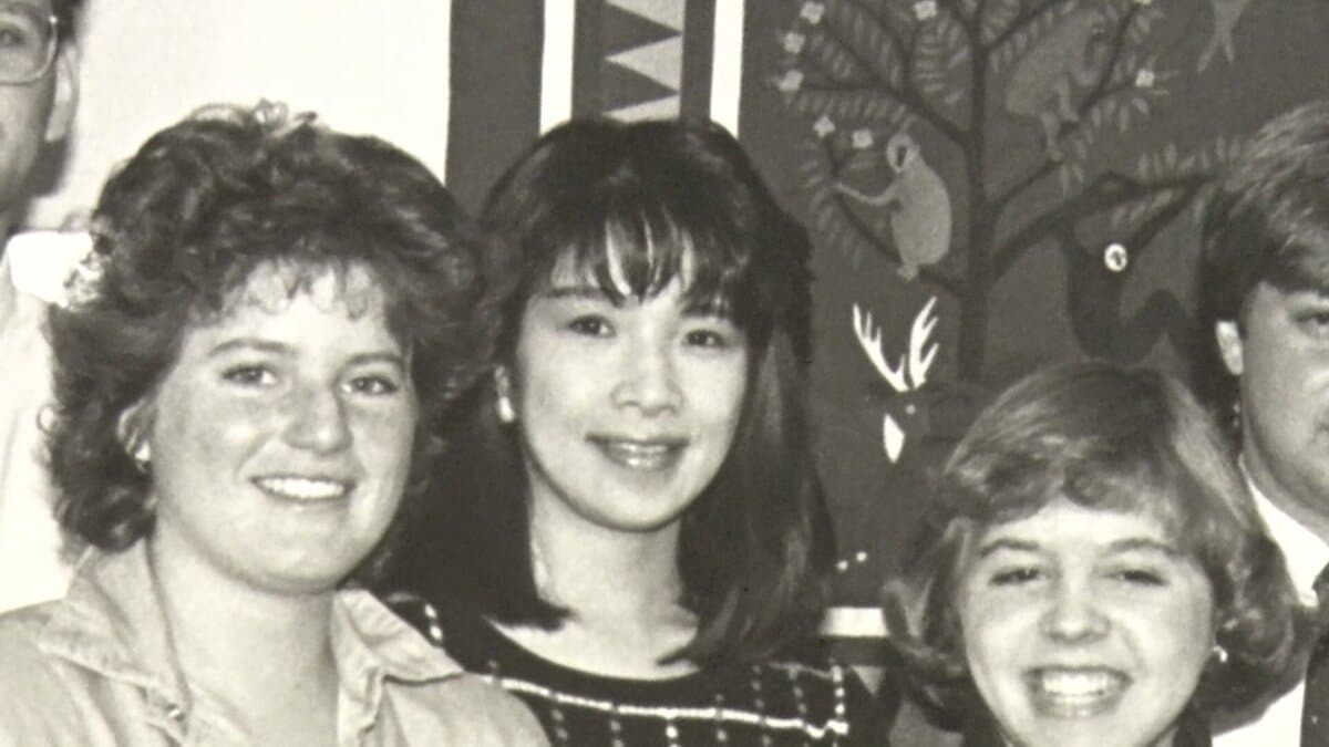 独自】「17歳の息子が高市氏に恋…」高市首相のアメリカ 勤務時の元同僚が明かす素顔「ピーナッツバターが大好物」「親切で思いやりが」｜FNNプライムオンライン