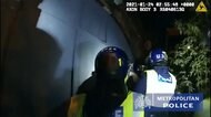 禁止のはずが300人でパーティ ロンドン警察が突入