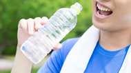 熱中症予防のつもりが… 水の飲みすぎで陥る