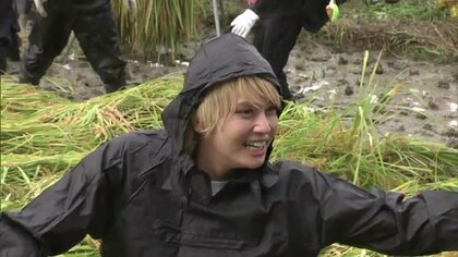 手越祐也さん「コメのありがたみを感じてほしい」　子どもたちと稲刈り新米も味わう　楽しんで学べる収穫に【福島発】