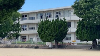 小学校で火災「音楽室から廊下にかけて白い煙」　児童・教職員らはグラウンドに避難、けが人なし　長崎・雲仙市