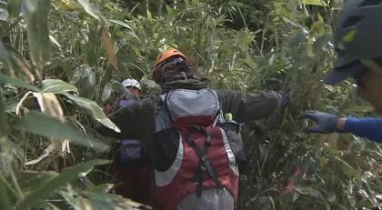 ネマガリダケ採りの遭難相次ぐ　72歳男性が行方不明　3人で入山し、待ち合わせ場所に現れず　警察・消防など20人態勢で捜索　2日前から行方不明の東京都職員の68歳男性は無事が確認