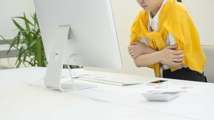 冷房で体を冷やさないよう工夫も