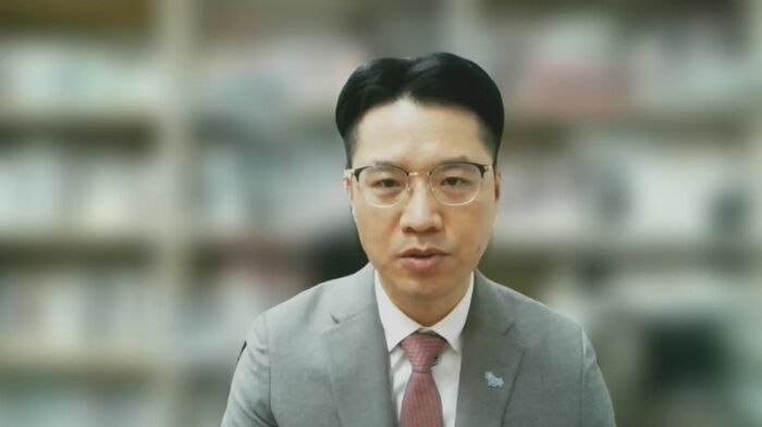 韓国・東亜大学の姜東完教授