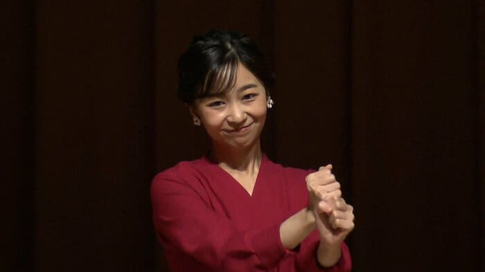 デフリンピック日本世選手団の結団式では手話でおことばを述べられた