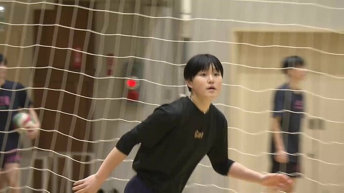 アウトサイドヒッターの三浦亜香選手