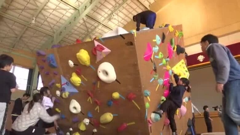 伊藤ふたば選手がボルダリング教室　小中学生が挑戦　岩手県岩泉町｜FNNプライムオンライン