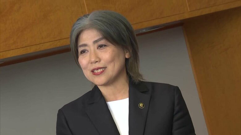 田久保眞紀市長“学歴詐称問題”伊東市議会で「百条委員会」　“卒業証書”に市職員「コピー取らせていただくこと可能かというご相談」　18日までに提出要請｜FNNプライムオンライン