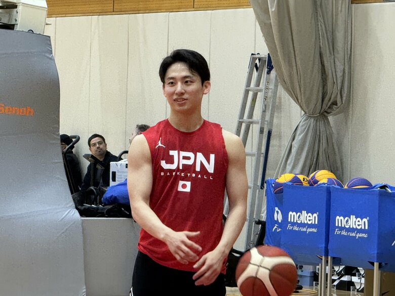 強化合宿で練習中の河村勇輝（16日、都内）