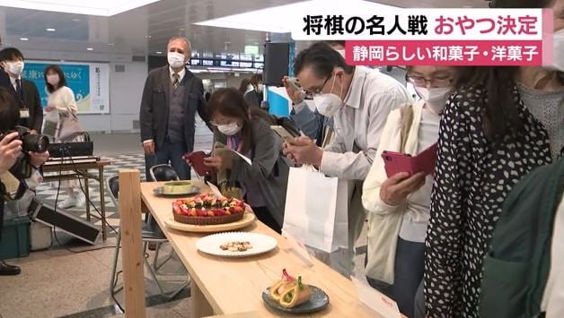 選ばれた8品の展示（静岡市）