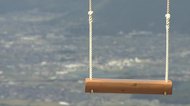 ‟空に放り出されるスリル” SNS映えの「天空のブランコ」 スキー場跡地の目玉に