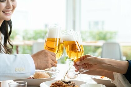 【オミカレ婚活実態調査】お酒でわかる、異性の本音・本性!婚活者が「お酒が飲める婚活パーティー・街コン」を選ぶ理由。8割の女性が「酒癖は交際・結婚の判断基準」と回答