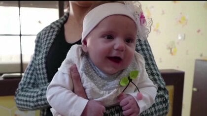 “奇跡の赤ちゃん”54日ぶりに母と再会…トルコ大地震で128時間後に救出　“謎”だった名前も判明