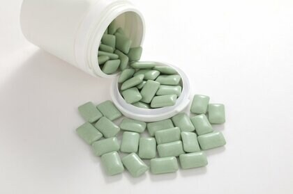 「ガムを噛む」と歩行距離やエネルギー消費量がアップ…“食いしばる”だけじゃないウォーキングへの効果を聞いた