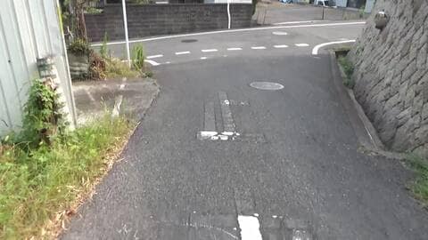 自転車の10代少女が車にはねられ意識不明の重体　信号機のないT字路交差点で出合い頭に衝突か　広島・福山市
